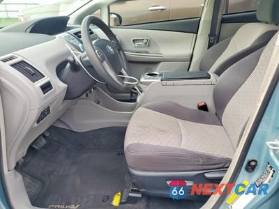 Zdjęcie 7 z 12 samochodu: 2015 TOYOTA PRIUS V TWO VIN:JTDZN3EU2FJ036314 - miniatura