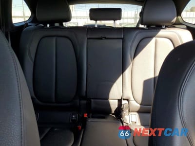 Zdjęcie 10 z 14 samochodu: 2020 BMW X1 SDRIVE28I VIN:WBXJG7C06L3L81783 - miniatura