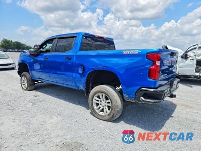 Drugie zdjęcie samochodu z przodu: 2022 CHEVROLET SILVERADO K1500 LT TRAIL BOSS VIN:3GCUDFED4NG674658 - miniatura