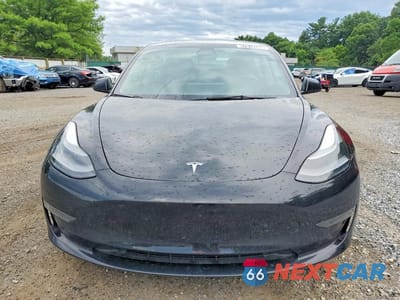 Piąte zdjęcie samochodu w środku: 2023 TESLA MODEL 3 VIN:5YJ3E1EA1PF428466 - miniatura