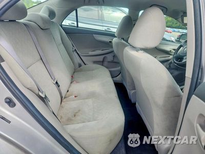 Zdjęcie 10 z 12 samochodu: 2010 TOYOTA COROLLA VIN:2T1B44EE9AC390225 - miniatura