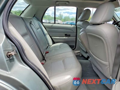 Zdjęcie 10 z 12 samochodu: 2005 FORD CROWN VICTORIA LX VIN:2FDFP74W65X108539 - miniatura