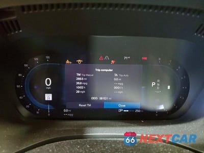 Zdjęcie 9 z 14 samochodu: 2022 VOLVO XC60 B5 MOMENTUM VIN:YV4L12RK3N1091502 - miniatura