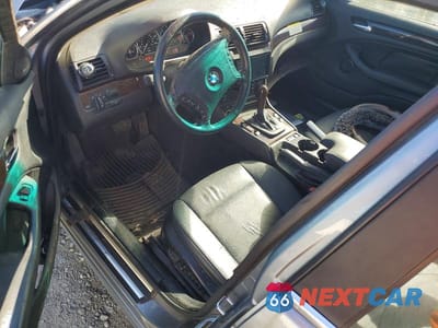 Zdjęcie 8 z 12 samochodu: 2005 BMW 330 XI VIN:WBAEW53435PN37117 - miniatura