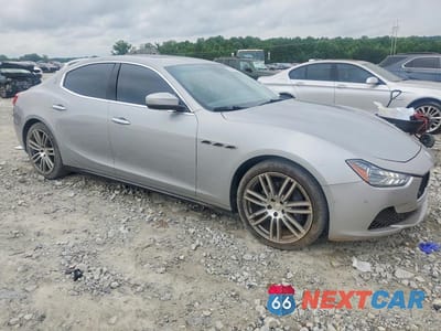 Czwarte zdjęcie samochodu z boku: 2017 MASERATI GHIBLI LUXURY VIN:ZAM57XSL1H1198896 - miniatura