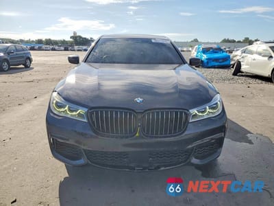 Piąte zdjęcie samochodu w środku: 2016 BMW 750 XI VIN:WBA7F2C5XGG420864 - miniatura