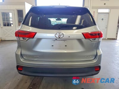Zdjęcie 6 z 13 samochodu: 2017 TOYOTA HIGHLANDER XLE VIN:5TDJZRFH5HS470111 - miniatura
