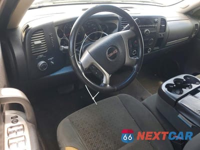 Zdjęcie 8 z 12 samochodu: 2008 GMC SIERRA C1500 VIN:2GTEC19J281108652 - miniatura