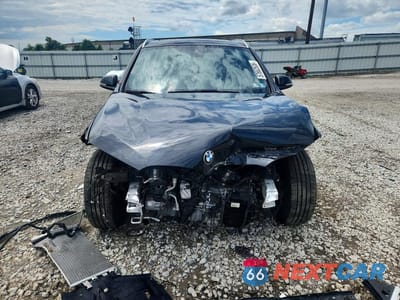 Piąte zdjęcie samochodu w środku: 2020 BMW X1 XDRIVE28I VIN:WBXJG9C09L5P41399 - miniatura