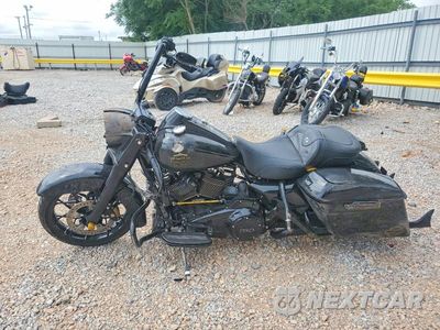 Trzecie zdjęcie samochodu z tyłu: 2025 HARLEY-DAVIDSON ROAD KING SPECIAL VIN:1HD1KVP1XSB618524 - miniatura