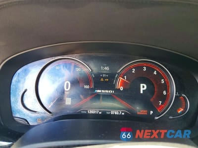 Zdjęcie 9 z 12 samochodu: 2018 BMW M550XI VIN:WBAJB9C5XJB035853 - miniatura