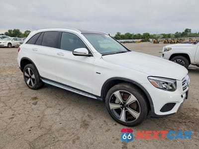 Czwarte zdjęcie samochodu z boku: 2019 MERCEDES-BENZ GLC 350E VIN:WDC0G5EB6KF514917 - miniatura