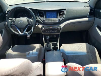 Zdjęcie 8 z 13 samochodu: 2018 HYUNDAI TUCSON VALUE VIN:KM8J3CA24JU688765 - miniatura
