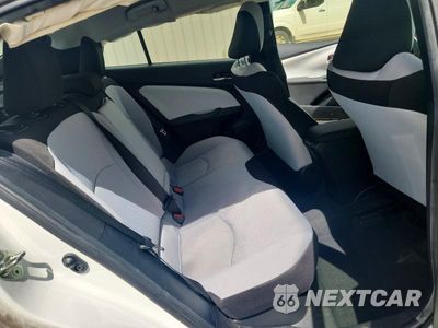 Zdjęcie 11 z 13 samochodu: 2022 TOYOTA PRIUS L ECO VIN:JTDKAMFU4N3189698 - miniatura