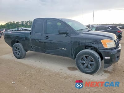 Czwarte zdjęcie samochodu z boku: 2013 NISSAN TITAN S VIN:1N6BA0CH6DN302180 - miniatura