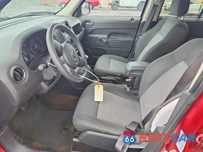 Zdjęcie 7 z 13 samochodu: 2016 JEEP PATRIOT SPORT VIN:1C4NJPBA9GD761260 - miniatura