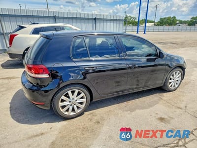 Trzecie zdjęcie samochodu z tyłu: 2011 VOLKSWAGEN GOLF VIN:WVWDM7AJXBW179511 - miniatura