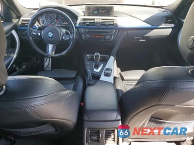 Zdjęcie 8 z 12 samochodu: 2014 BMW 335 I VIN:WBA3A9C50EF479415 - miniatura