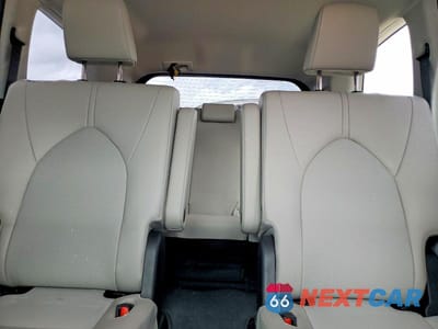 Zdjęcie 10 z 13 samochodu: 2024 TOYOTA GRAND HIGHLANDER XLE VIN:5TDAAAA54RS008470 - miniatura