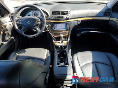 Zdjęcie 8 z 12 samochodu: 2008 MERCEDES-BENZ E 350 VIN:WDBUF56X68B221229 - miniatura
