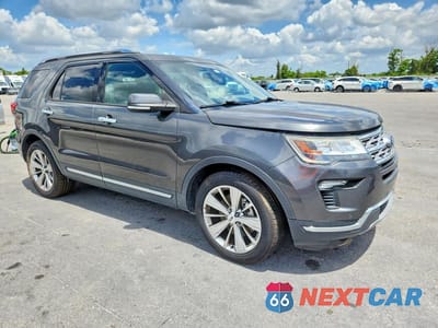 Czwarte zdjęcie samochodu z boku: 2019 FORD EXPLORER LIMITED VIN:1FM5K7F82KGB41521 - miniatura