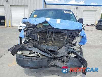 Piąte zdjęcie samochodu w środku: 2016 CHEVROLET EXPRESS G2500 VIN:1GCWGAFFXG1282319 - miniatura