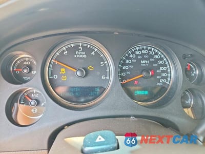 Zdjęcie 9 z 13 samochodu: 2013 CHEVROLET SUBURBAN K1500 LTZ VIN:1GNSKKE7XDR170587 - miniatura