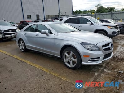 Czwarte zdjęcie samochodu z boku: 2012 MERCEDES-BENZ CL 550 VIN:WDDLJ9BB8CA053238 - miniatura