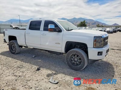Czwarte zdjęcie samochodu z boku: 2015 CHEVROLET SILVERADO K2500 HIGH COUNTRY VIN:1GC1KXE80FF560757 - miniatura