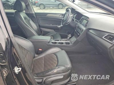 Zdjęcie 7 z 12 samochodu: 2017 HYUNDAI SONATA SPORT VIN:5NPE34AFXHH513357 - miniatura