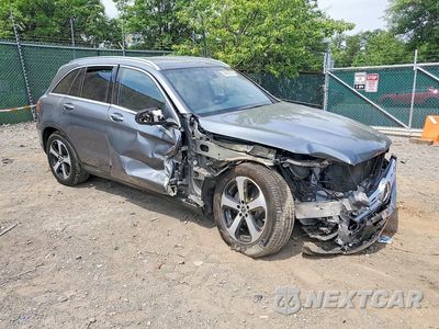 Czwarte zdjęcie samochodu z boku: 2020 MERCEDES-BENZ GLC 300 4MATIC VIN:W1N0G8EBXLF812999 - miniatura