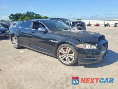 Czwarte zdjęcie samochodu z boku: 2015 JAGUAR XJL PORTFOLIO VIN:SAJWJ2GD4F8V81199 - miniatura