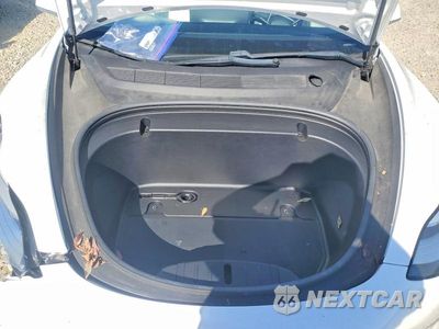 Zdjęcie 11 z 13 samochodu: 2020 TESLA MODEL 3 VIN:5YJ3E1EAXLF599095 - miniatura