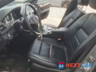 Zdjęcie 7 z 13 samochodu: 2008 MERCEDES-BENZ C 350 VIN:WDDGF56X68F128711 - miniatura