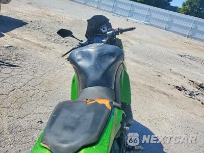Zdjęcie 6 z 9 samochodu: 2011 KAWASAKI ZX1000 G VIN:JKAZXCG14BA001551 - miniatura