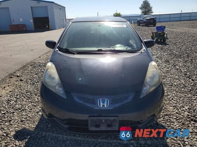 Piąte zdjęcie samochodu w środku: 2013 HONDA FIT VIN:JHMGE8H33DC015205 - miniatura