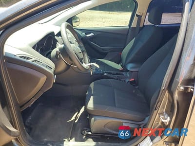 Zdjęcie 7 z 12 samochodu: 2018 FORD FOCUS SE VIN:1FADP3K21JL282846 - miniatura