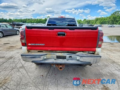 Zdjęcie 6 z 13 samochodu: 2006 CHEVROLET SILVERADO K2500 HEAVY DUTY VIN:1GCHK24U26E147101 - miniatura