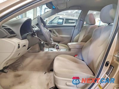 Zdjęcie 7 z 12 samochodu: 2010 TOYOTA CAMRY LE VIN:4T1BF3EK3AU053462 - miniatura