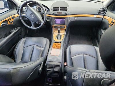 Zdjęcie 8 z 12 samochodu: 2007 MERCEDES-BENZ E 350 VIN:WDBUF56X57B111271 - miniatura