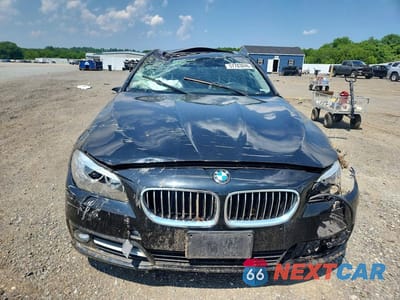 Piąte zdjęcie samochodu w środku: 2016 BMW 528 XI VIN:WBA5A7C51GG147686 - miniatura