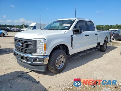 2023 FORD F350 SUPER DUTY 1FT8W3BA9PED63757 - główne zdjęcie licytacji z USA - miniatura