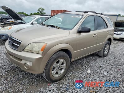 2004 KIA SORENTO LX KNDJD733945233438 - główne zdjęcie licytacji z USA - miniatura