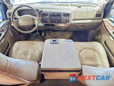 Zdjęcie 8 z 12 samochodu: 2000 FORD F350 SUPER DUTY VIN:1FTWW33F6YEE04400 - miniatura