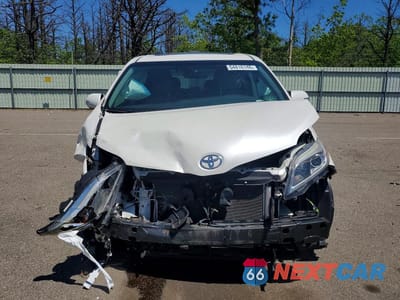 Piąte zdjęcie samochodu w środku: 2017 TOYOTA SIENNA LIMITED PREMIUM 7-PASSENGER VIN:5TDDZ3DC1HS161771 - miniatura