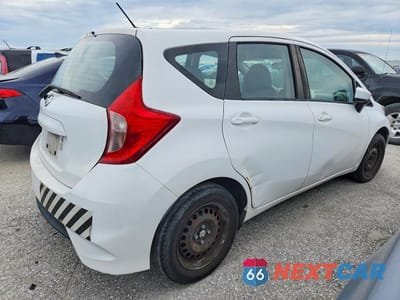 Trzecie zdjęcie samochodu z tyłu: 2018 NISSAN VERSA NOTE S VIN:3N1CE2CPXJL353730 - miniatura