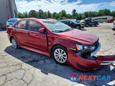 Czwarte zdjęcie samochodu z boku: 2014 MITSUBISHI LANCER ES VIN:JA32U2FU1EU005158 - miniatura