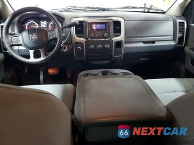 Zdjęcie 8 z 12 samochodu: 2013 RAM 1500 SLT VIN:1C6RR7GTXDS537921 - miniatura