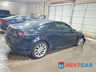 Trzecie zdjęcie samochodu z tyłu: 2015 INFINITI Q60 COUPE BASE VIN:JN1CV6EL5FM890259 - miniatura