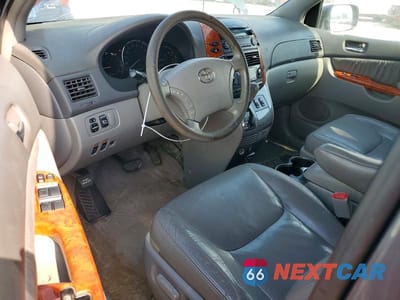 Zdjęcie 8 z 13 samochodu: 2010 TOYOTA SIENNA XLE VIN:5TDYK4CC0AS329662 - miniatura